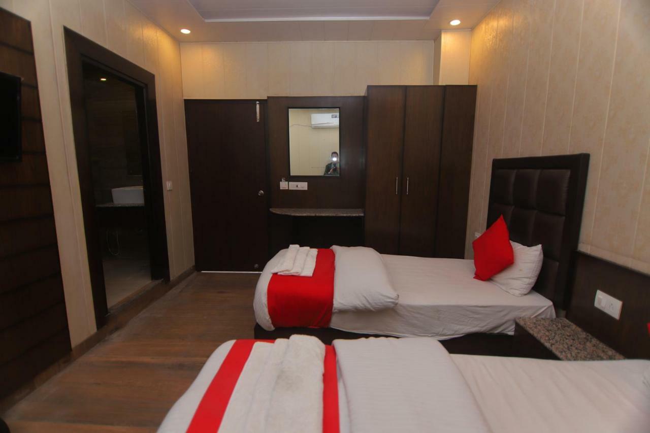 Hotel Sk International Rishīkesh Esterno foto