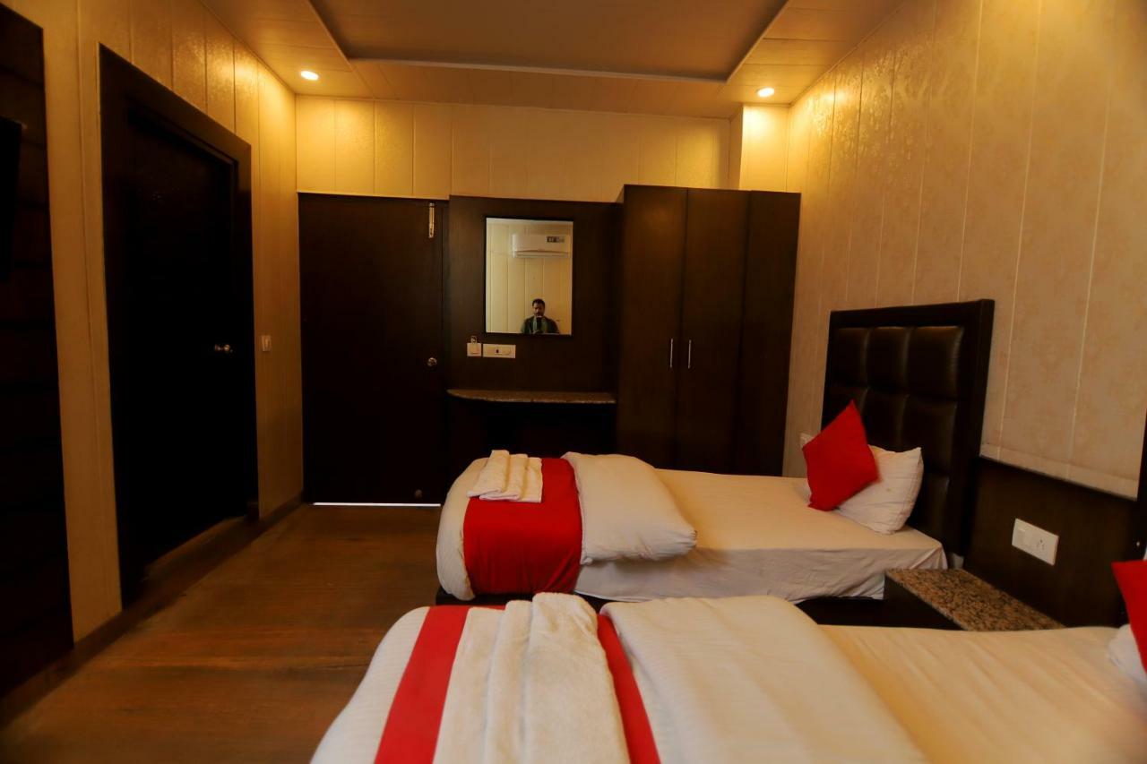 Hotel Sk International Rishīkesh Esterno foto