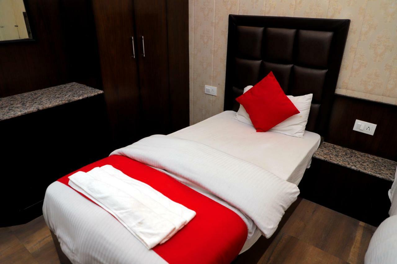 Hotel Sk International Rishīkesh Esterno foto